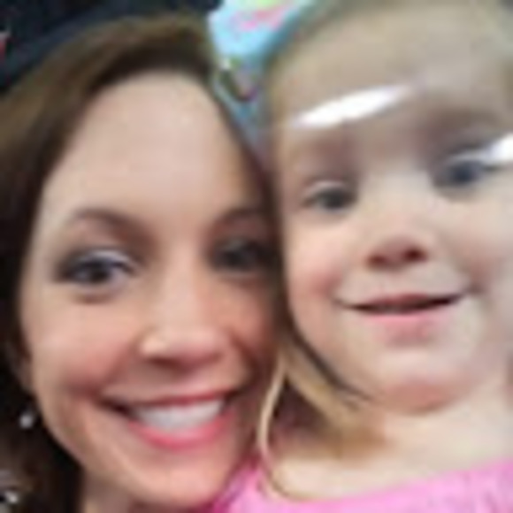 HI! I'M TERRI💙 - Picture 3 of 5